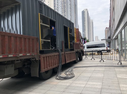 康定冷却液不足的情况下如何检查柴油发电机组？